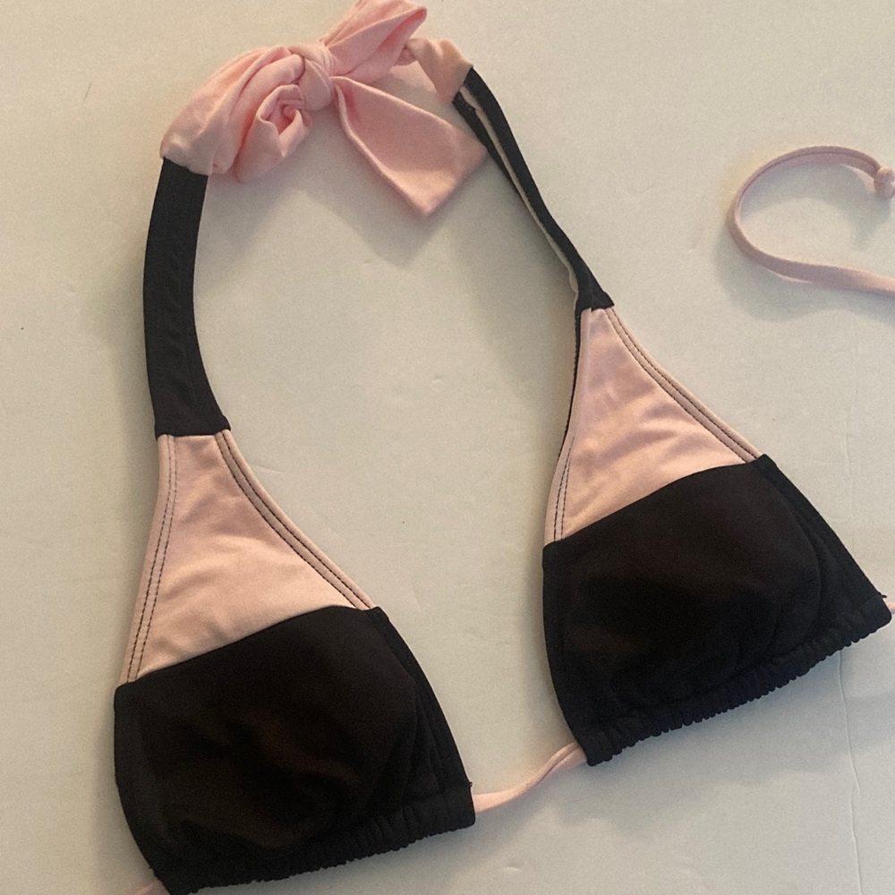 Rampage 90’s Y2K Two-Tone Pink and Black Triangle Bikini Top S (no Size Tag) - Picture 2 of 6